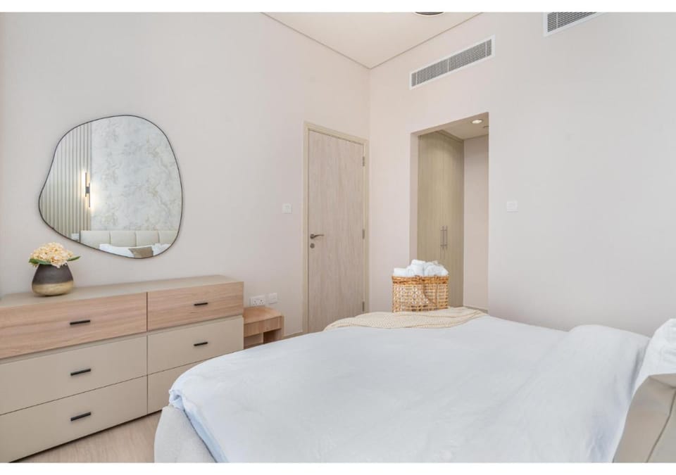 Bedroom, wardrobe