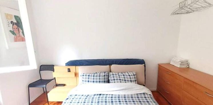 Private Rooms in Shared Apartment - Shared Bathroom and Dog Friendly Vacation rental in Lisbon