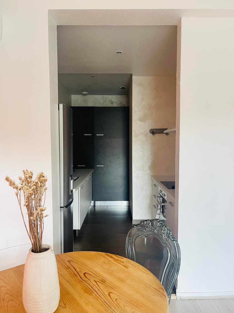 Kitchen or kitchenette, Breakfast, kitchen