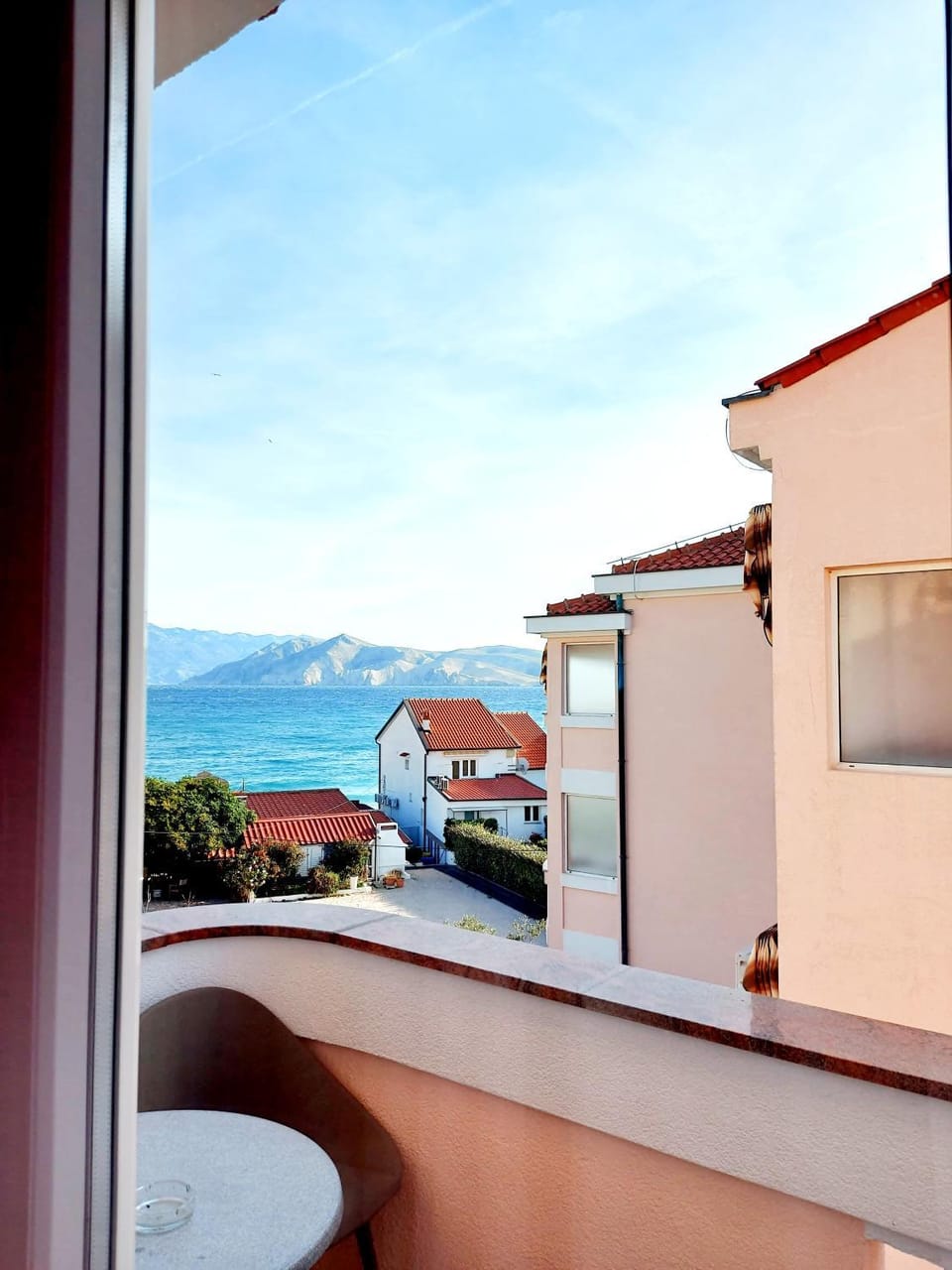View (from property/room), Mountain view, Sea view