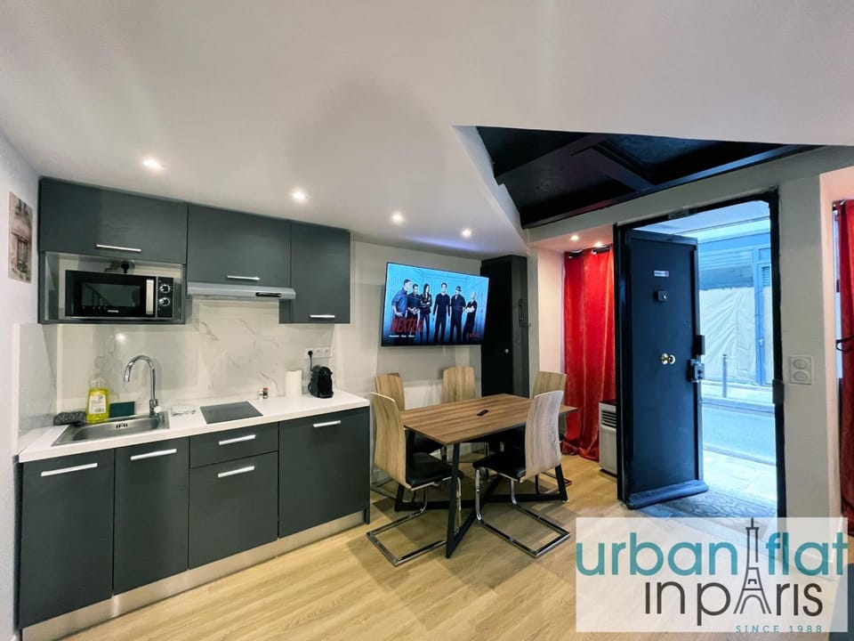 Urban Flat 179 - Pretty Loft Montorgueil Apartment in Paris
