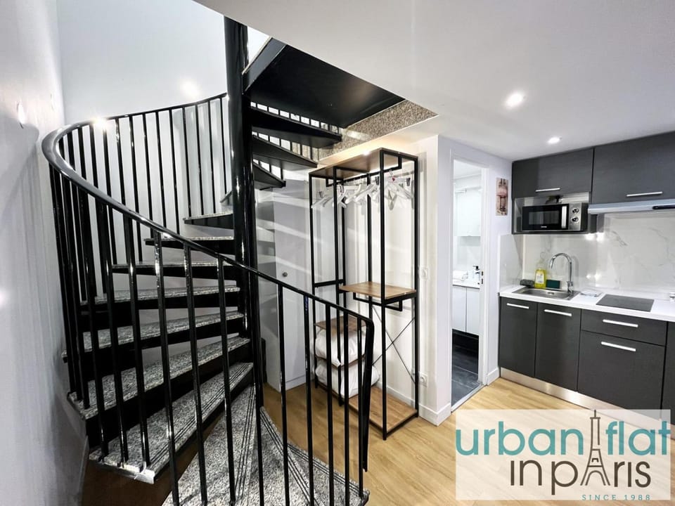 Urban Flat 179 - Pretty Loft Montorgueil Apartment in Paris