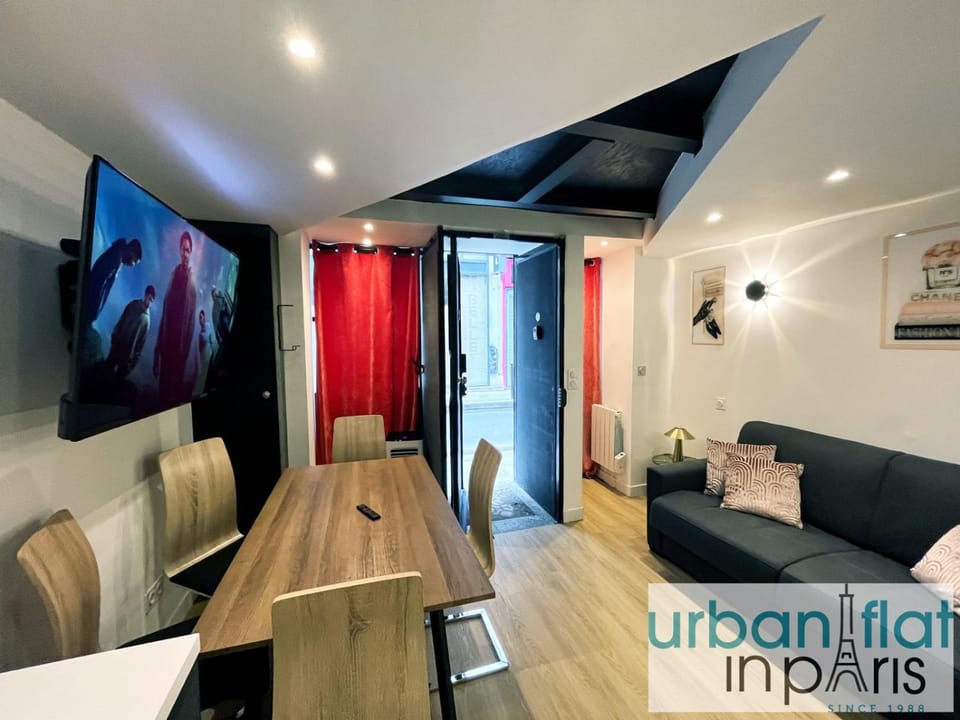 Urban Flat 179 - Pretty Loft Montorgueil Apartment in Paris