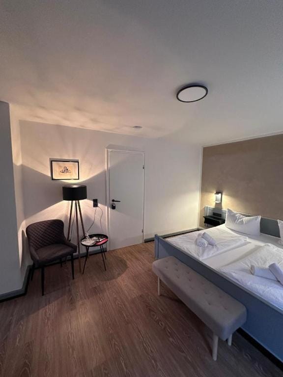 Bed, Bedroom
