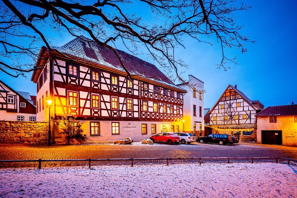 Property building, Winter, Parking