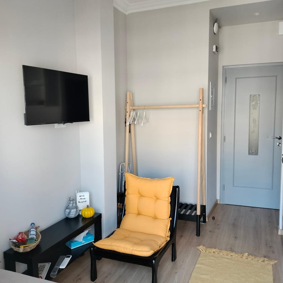 Gargaretta Suites Wildflower 1 Acropolis Museum District Apartment in Athens