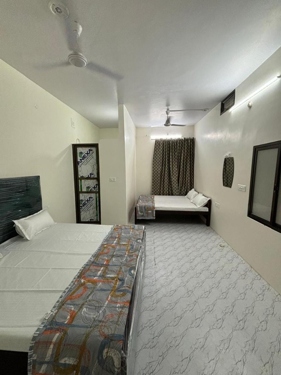 Bed, Photo of the whole room, Bedroom, air conditioner