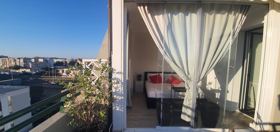 View (from property/room), Balcony/Terrace, Bedroom