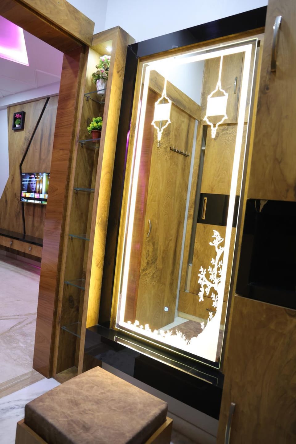 Bathroom, wardrobe
