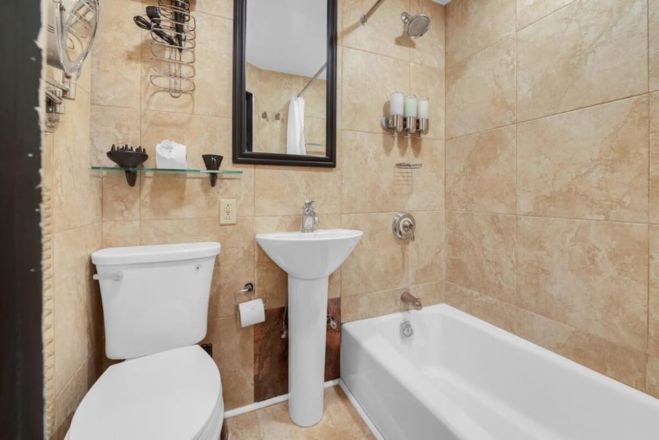 Stunning Condo in Heart of New York with GYM & MORE Apartment in Midtown