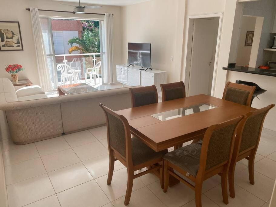 Ap com sacada à beira mar Praia mansa Apartment in State of Paraná