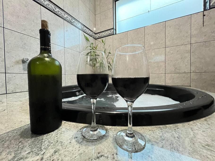 Aréa gourmet, Hidro, Piscina, Petfriendly, 3 suite House in Peruíbe