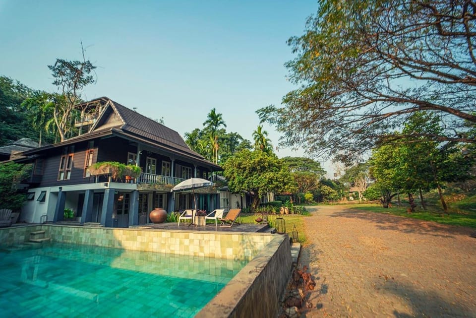 Property building, Swimming pool