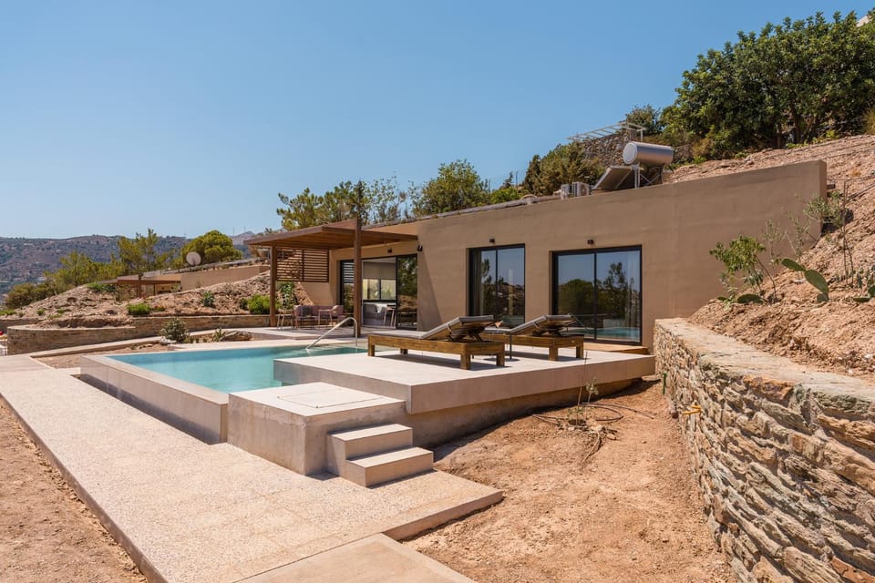 Property building, Natural landscape, sunbed