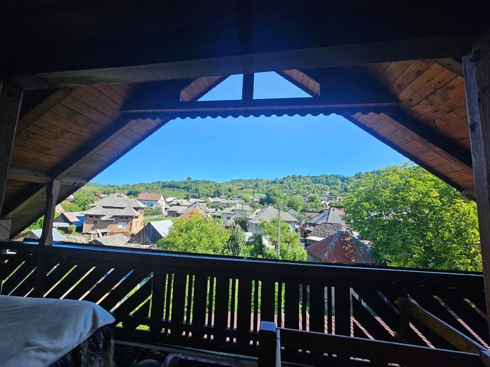 Cabana GRAD House in Romania