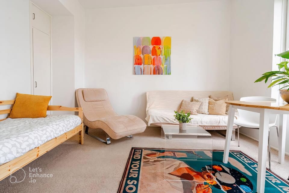 Living room, Photo of the whole room, Seating area