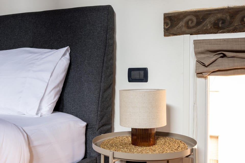 Dimora De' Poeti - 250 Square Meters Attic with Jacuzzi Apartment in Bologna