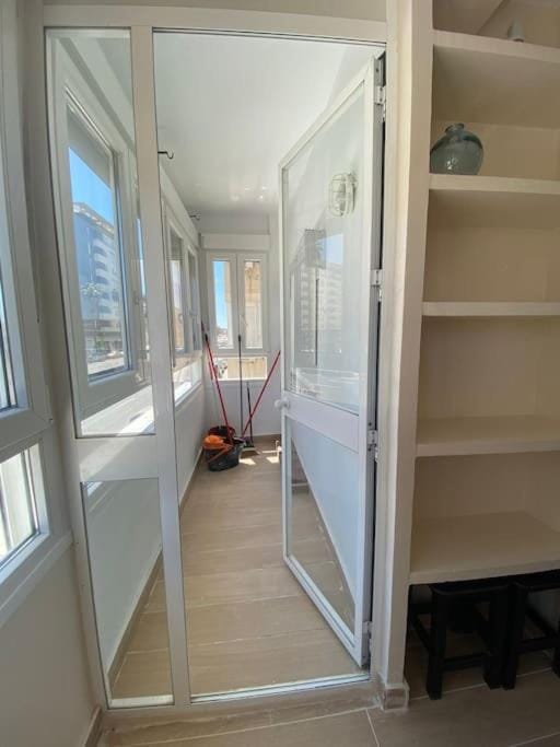 Delfín Avenida Ha Apartment in Cadiz
