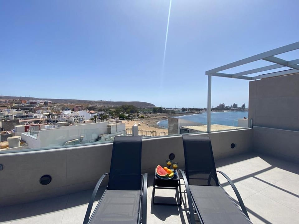 View (from property/room), Balcony/Terrace, Sea view