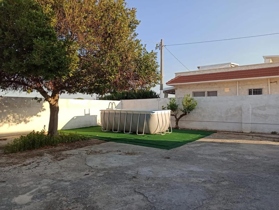 Garden, Swimming pool