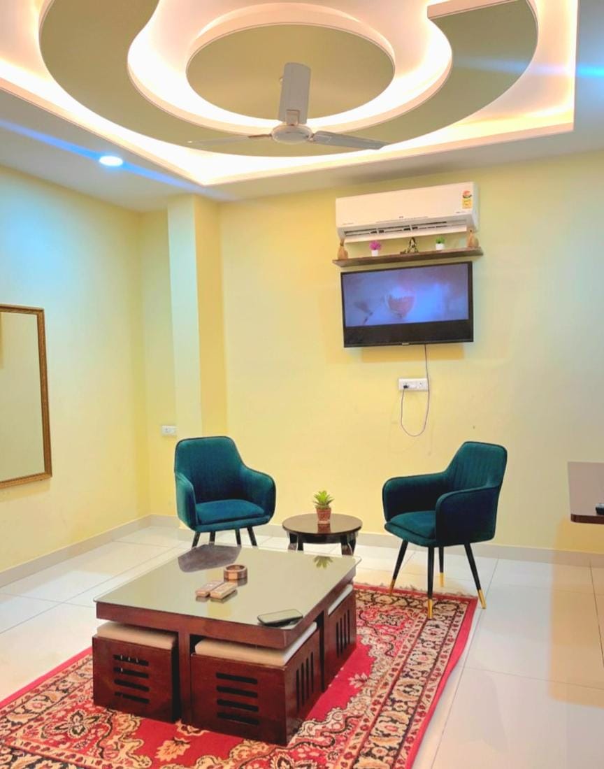 Seating area, air conditioner