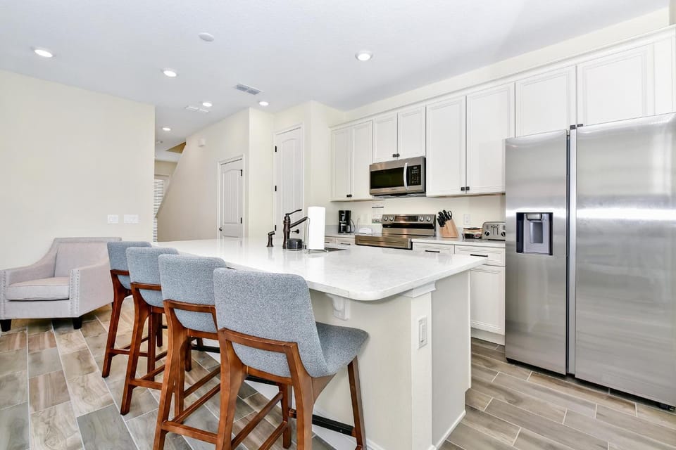 microwave, oven, stove, toaster, kitchen