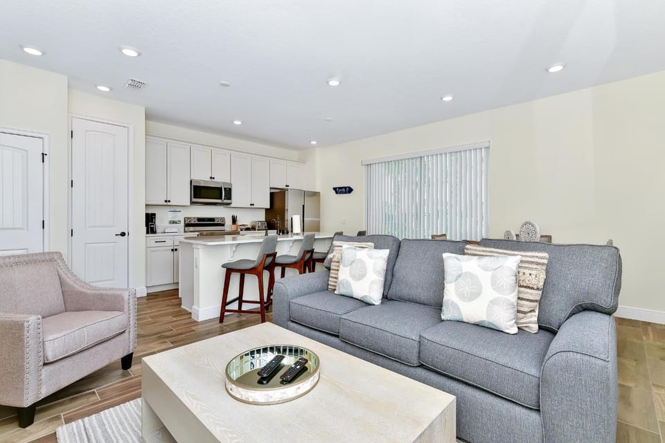 Living room, kitchen