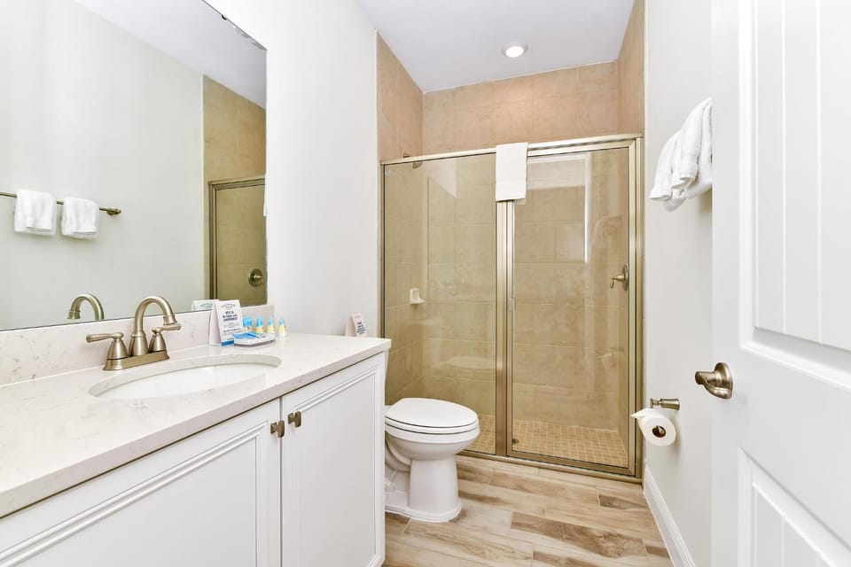 Shower, Toilet, Bathroom