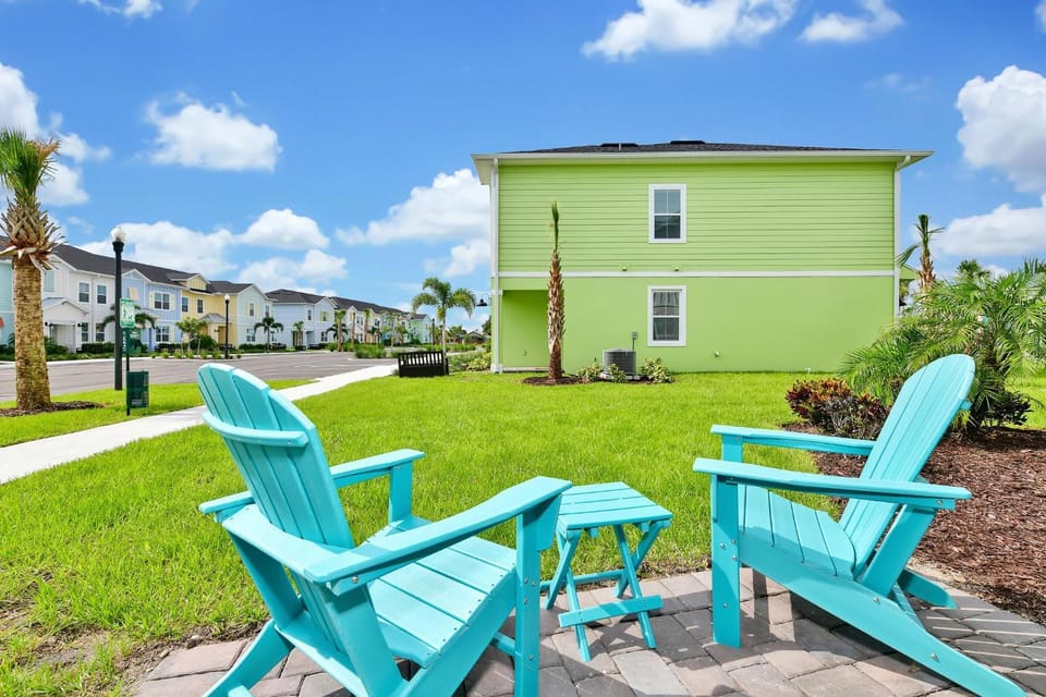 Patio, Day, Seating area