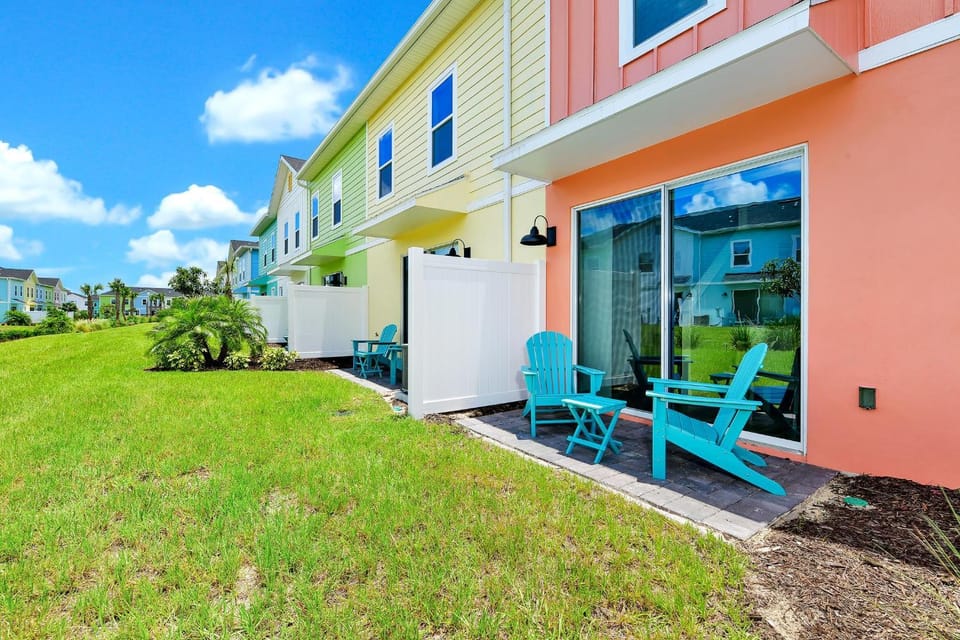 Property building, Patio, Day, Seating area