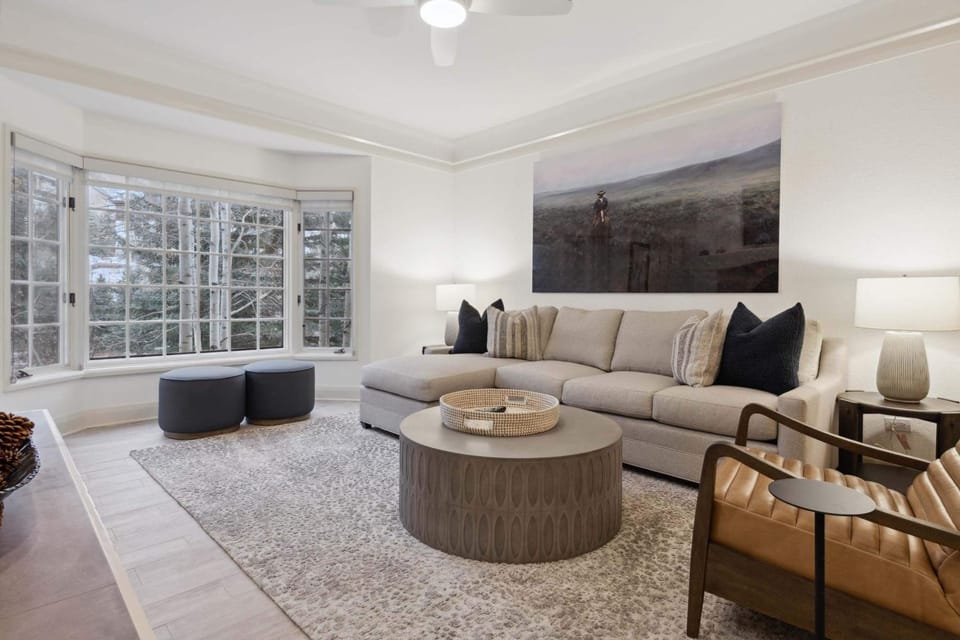 The Charter at Beaver Creek C250 Apartment in Beaver Creek