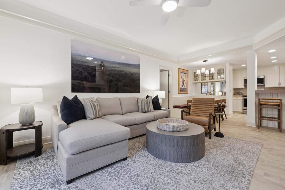 The Charter at Beaver Creek C250 Apartment in Beaver Creek