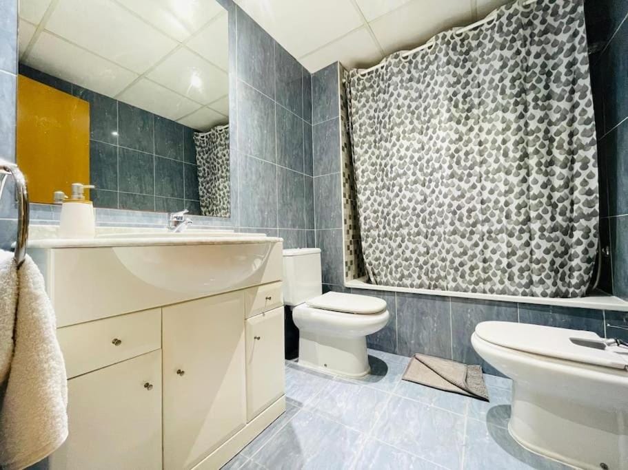 Shower, Toilet, Bathroom, Bath, bidet