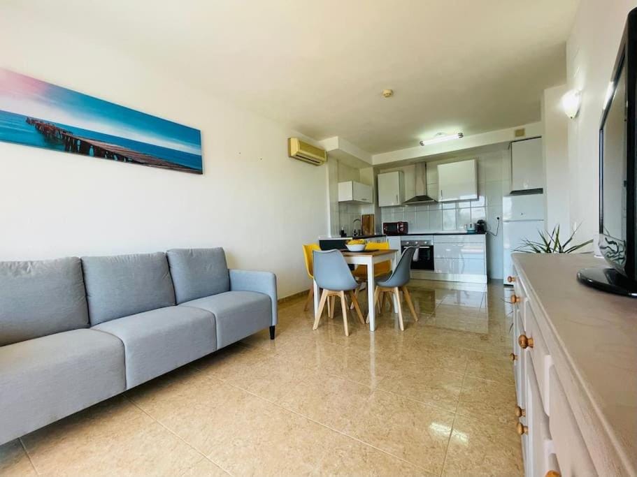 Kitchen or kitchenette, oven, stove, air conditioner
