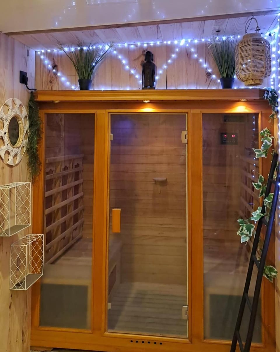 Sauna, Spa and wellness centre/facilities