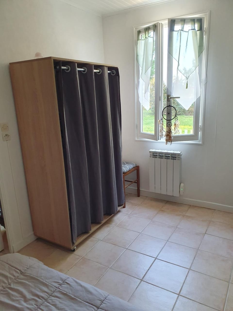 Bedroom, wardrobe