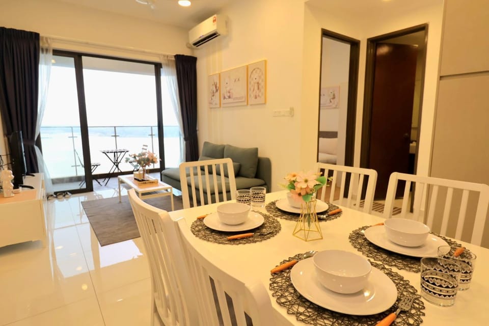 Living room, Dining area