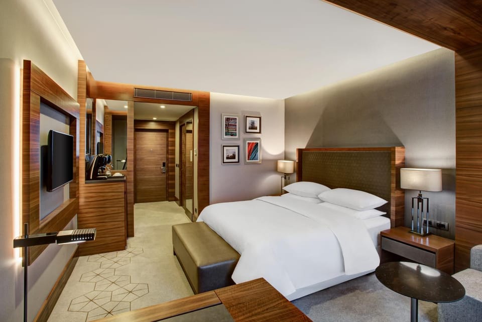 Bed, Photo of the whole room, hair dresser