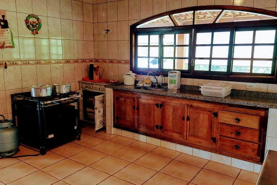 Sítio Gramado Sarapuí, lazer, conforto e diversão House in State of São Paulo