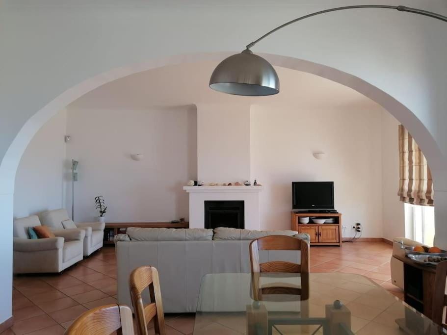 Casa na Meia Praia House in Lagos