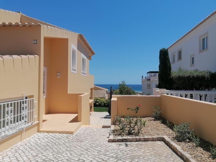 Casa na Meia Praia House in Lagos
