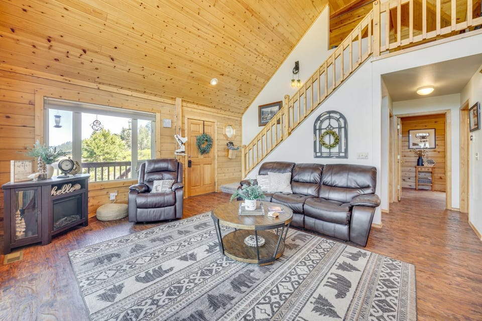 Lakefront Divide Cabin w/ Game Room! Cabin in Colorado
