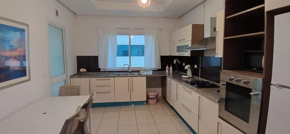 Zen Inn Lac 2 with 3 bedrooms Apartment in Tunis Governorate, Tunisia