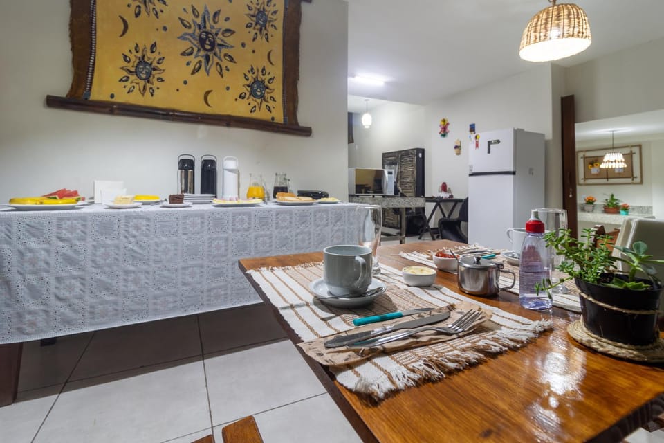 Food and drinks, Dining area, Food
