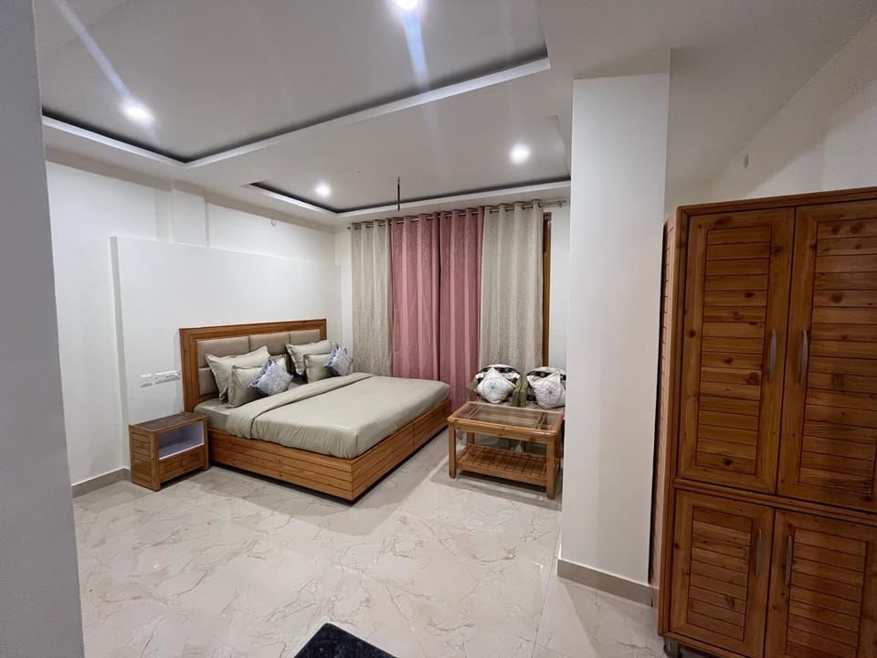 Bed, Photo of the whole room, Bedroom, wardrobe