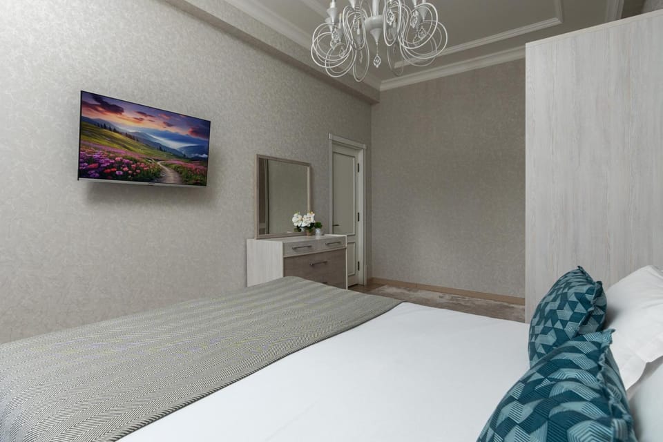 Bedroom, bunk bed