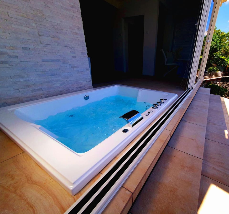 Luxury Villa with Jacuzzi and Swimming pool Villa in Opatija