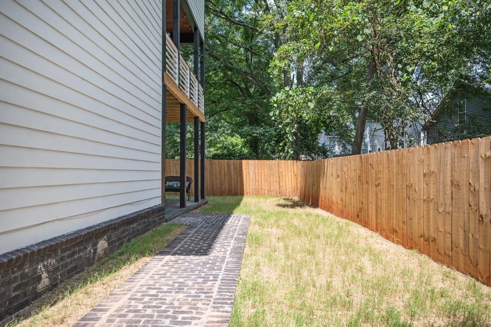 Property building, Spring, Day