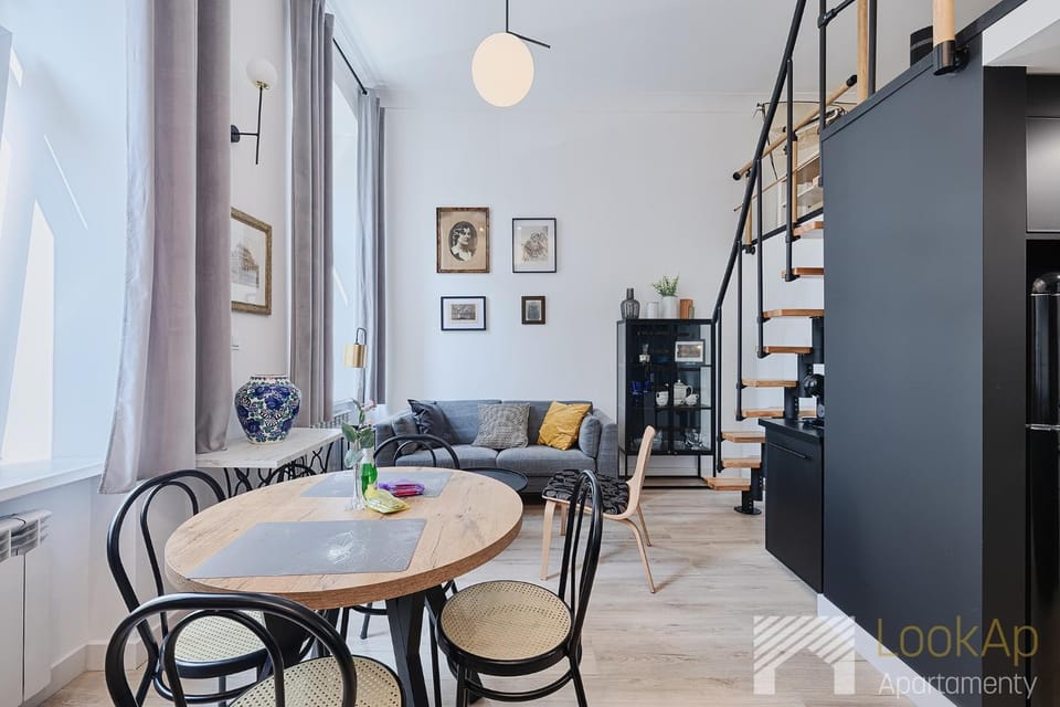 Kitchen or kitchenette, Living room, Seating area