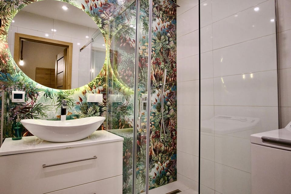 Shower, Toilet, Bathroom, hair dryier, washing machine